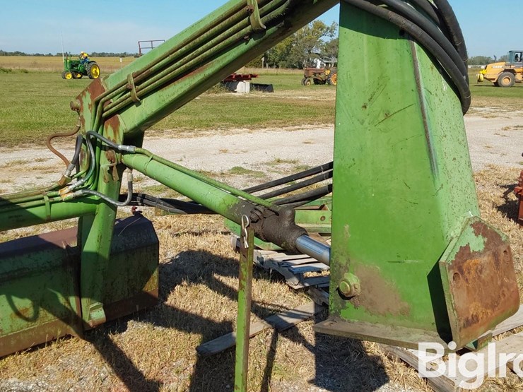 john-deere-148-image-19