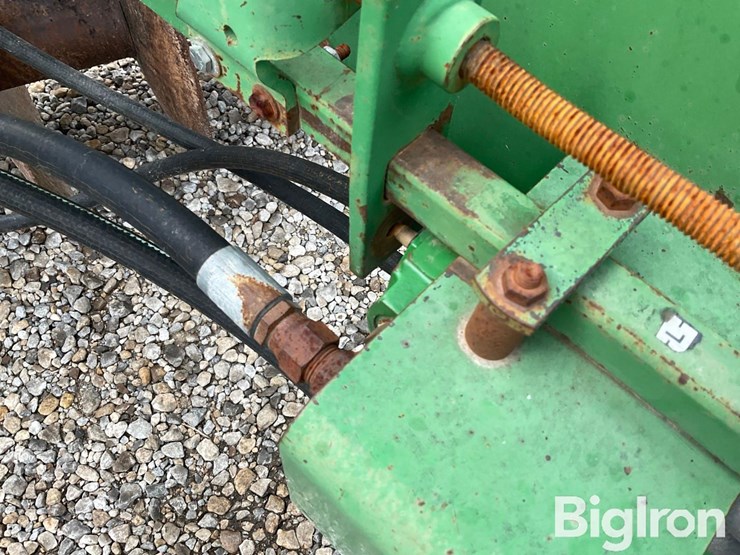 john-deere-630-image-16