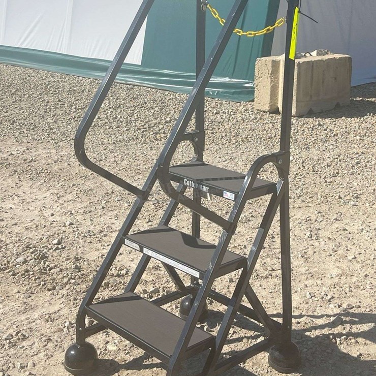 Cotterman 28" rolling utility stairs