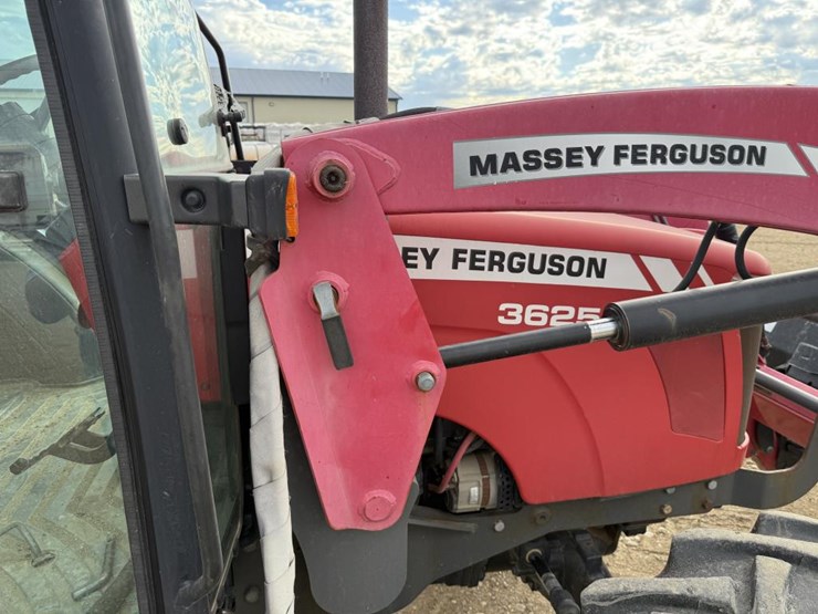 2009-massey-ferguson-3625-image-41