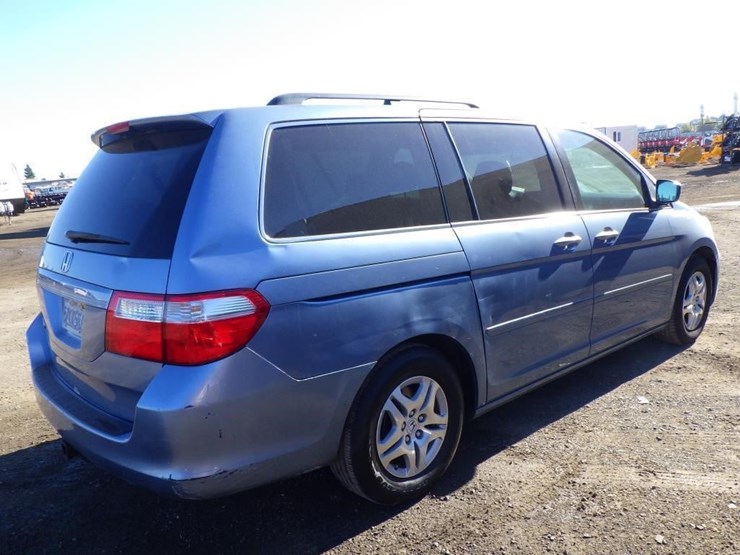 2007-honda-odyssey-image-3