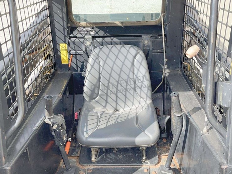 new-holland-lx665-turbo-image-14