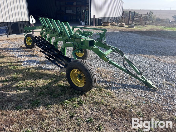 john-deere-5-image-3