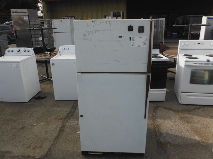 lot#---general-electric-refrigerator-image-1