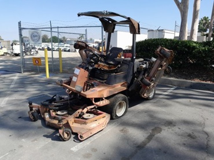 lot#--4wd-lawn-mower-image-2