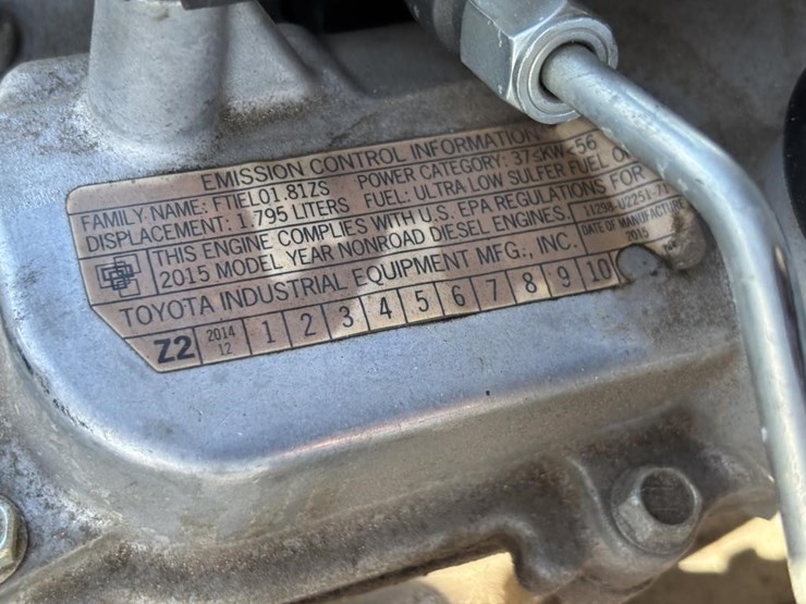 2015-toyota-8fdu30-image-35