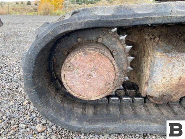 takeuchi-tb135-image-28