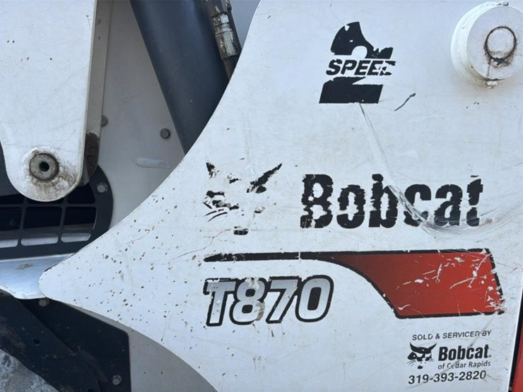 2020-bobcat-t870-image-28