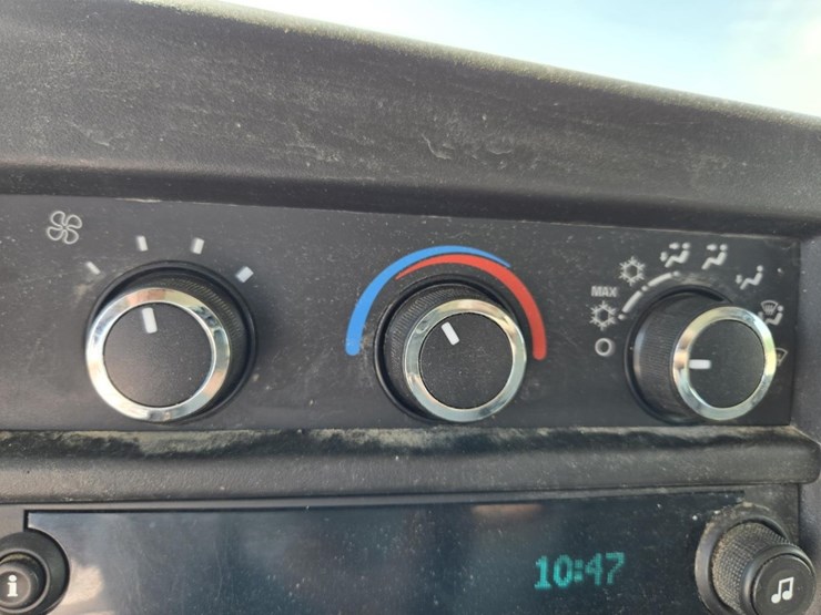 #5013-•-2015-chevrolet-4500-box-truck-image-72