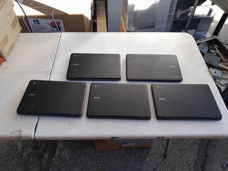 lot#--acer-chromebooks-image-1