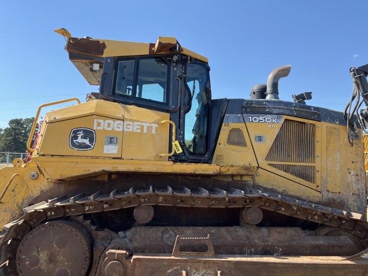 john-deere-1050-image-22