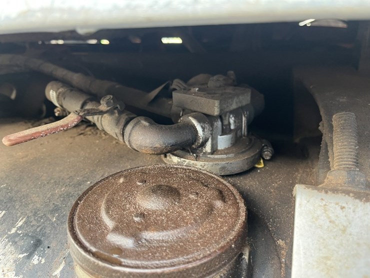 #5001-•-1988-freightliner-mb80-tandem-axle-dump-truck-image-45