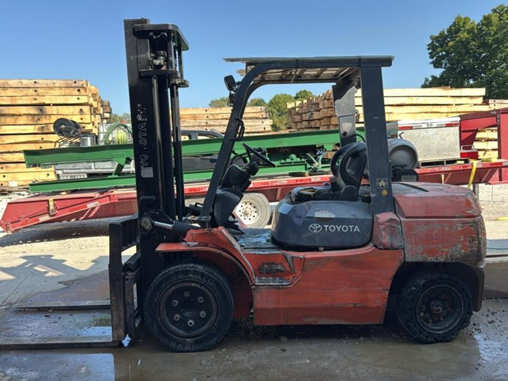 2002-toyota-7fgu35-image-2