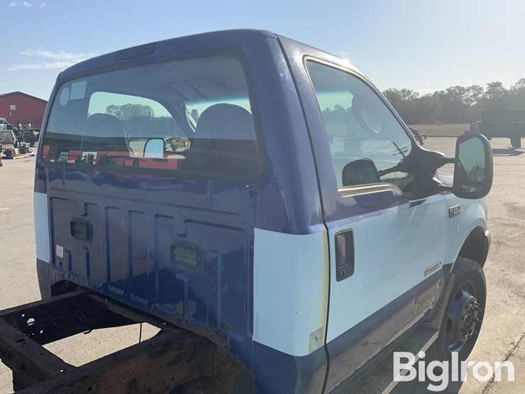 2003-ford-f550-xl-image-16