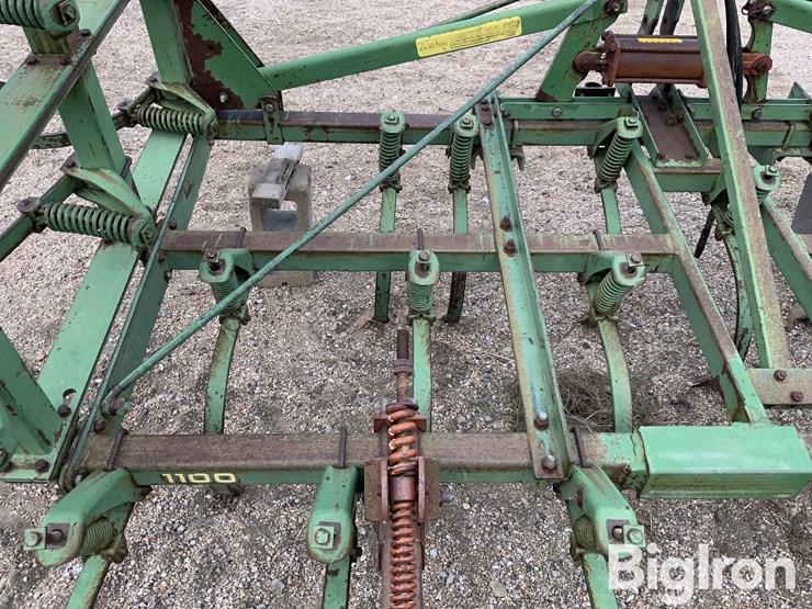 john-deere-1100-image-17