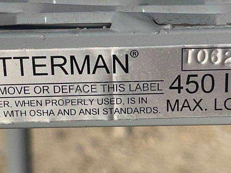 cotterman-40"-steel-rolling-utility-stairs-image-4