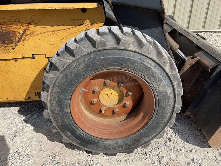 new-holland-lx665-turbo-image-16