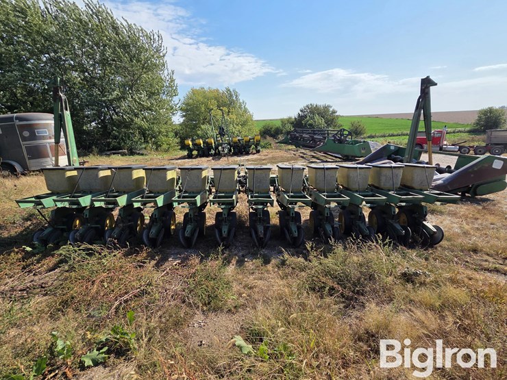 john-deere-7100-image-6