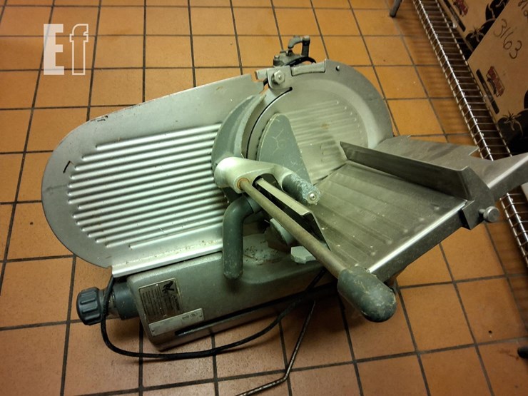 hobart-meat-slicers-commercial-image-1