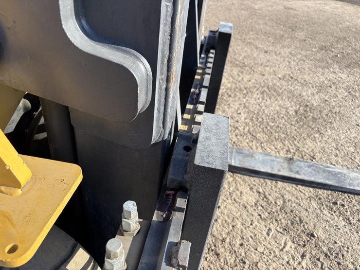 caterpillar-gc35k-image-12