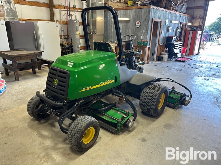john-deere-3235c-image-5
