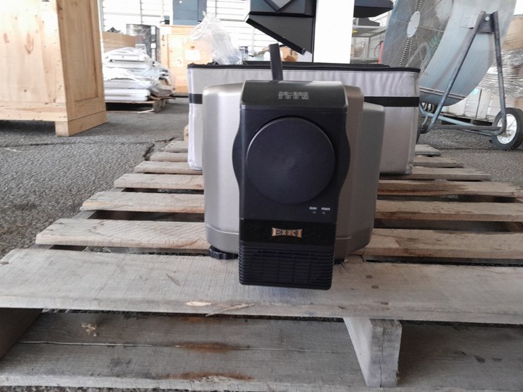lot#--eiki-lc-data-grade-projector-image-4