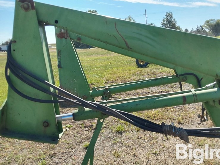 john-deere-148-image-15