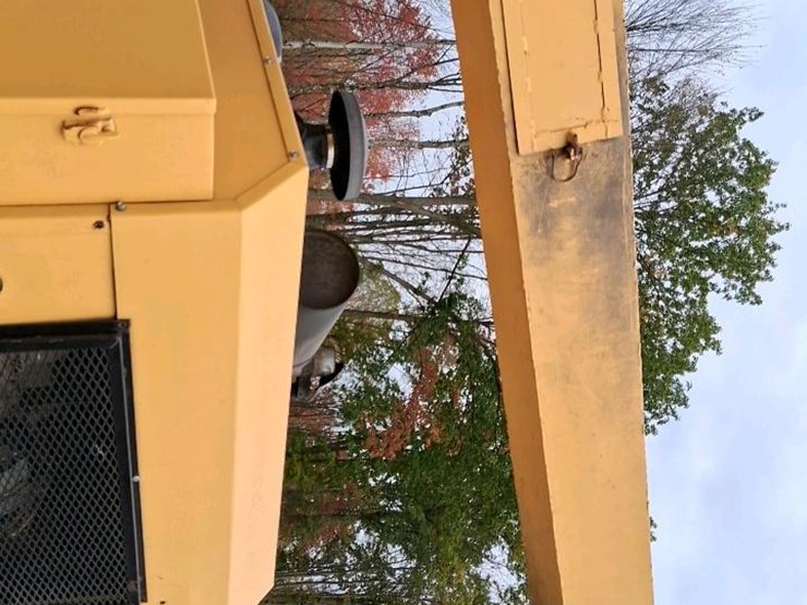 #123-•-vermeer-16"-grinder-image-49