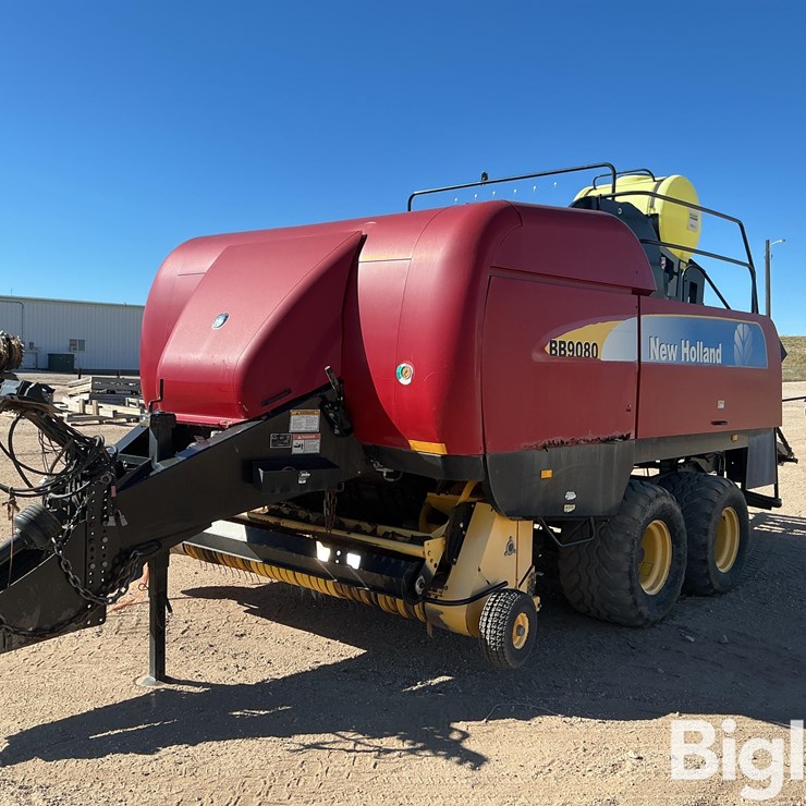 2010 NEW HOLLAND BB9080