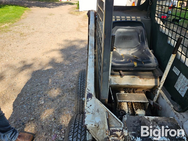 bobcat-310-image-14