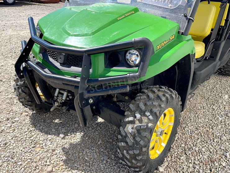 2016-john-deere-gator-image-10