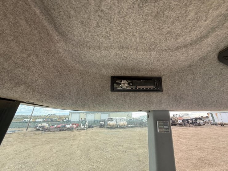 2009-massey-ferguson-3625-image-68