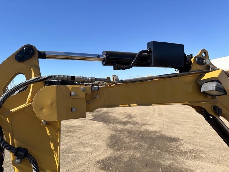 caterpillar-303.5e2-cr-image-16