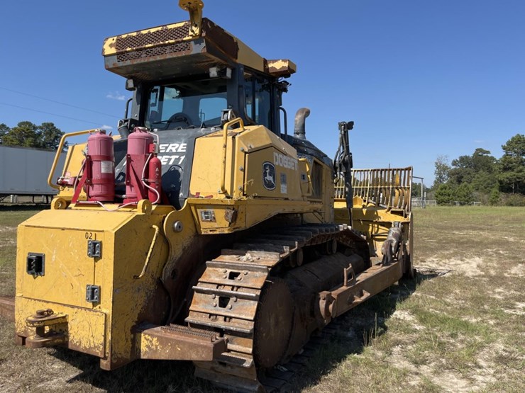 john-deere-1050-image-5