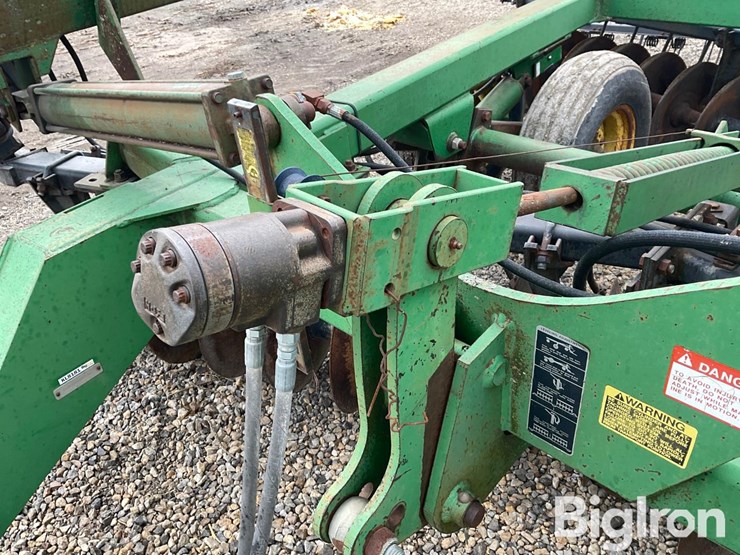 john-deere-630-image-14