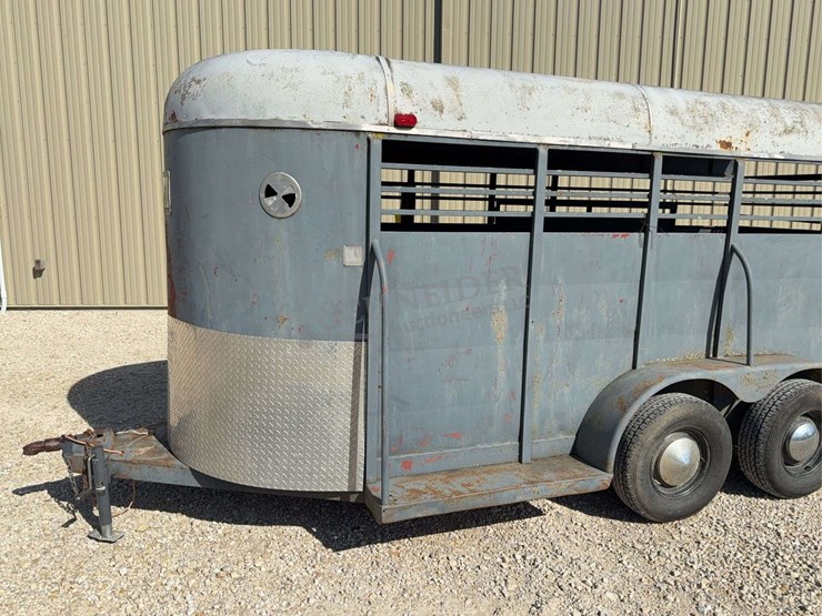 1976-snct-16'-stock-trailer-image-35