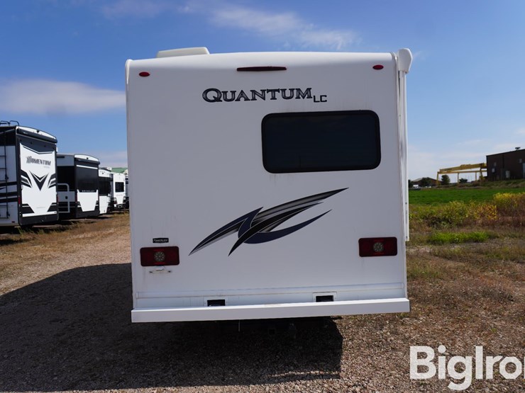 2022-ford-e350-image-6