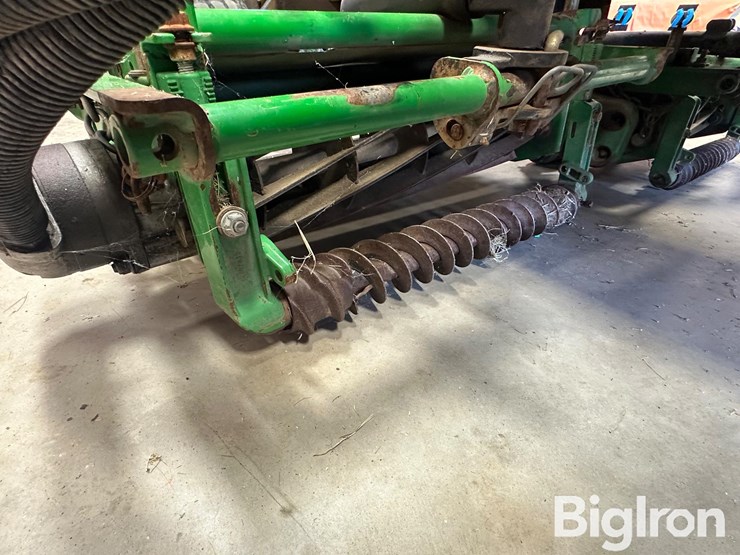 john-deere-3235c-image-14