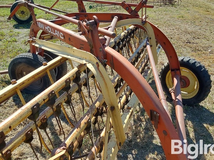 new-holland-258-image-17