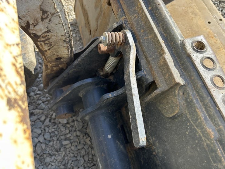 bobcat-t200-image-12