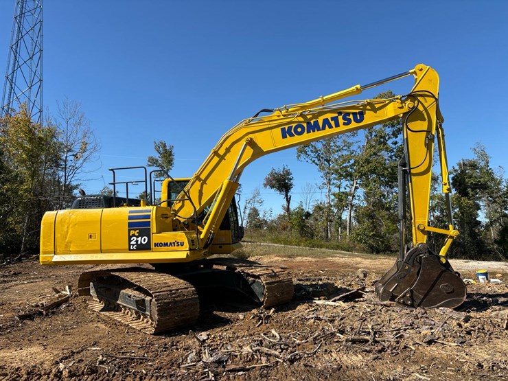 2014-komatsu-pc210-lc-10-image-3