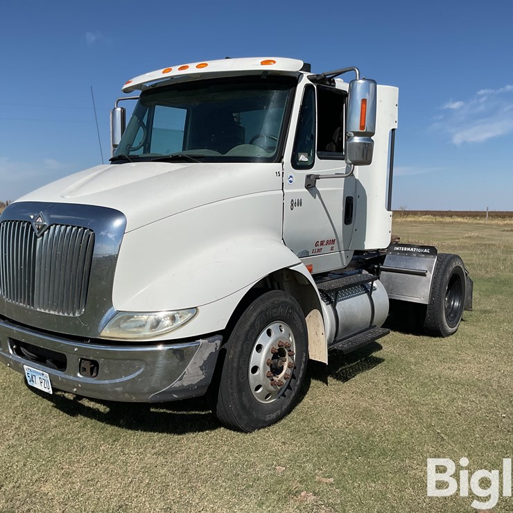 2005 INTERNATIONAL 8600