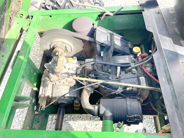 john-deere-gator-image-28