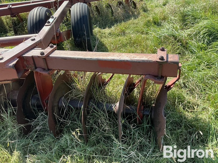 massey-ferguson-620-image-12
