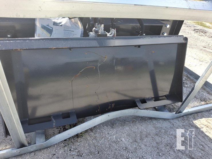 2025-wolverine-dozer-blade-84in-wide-image-5