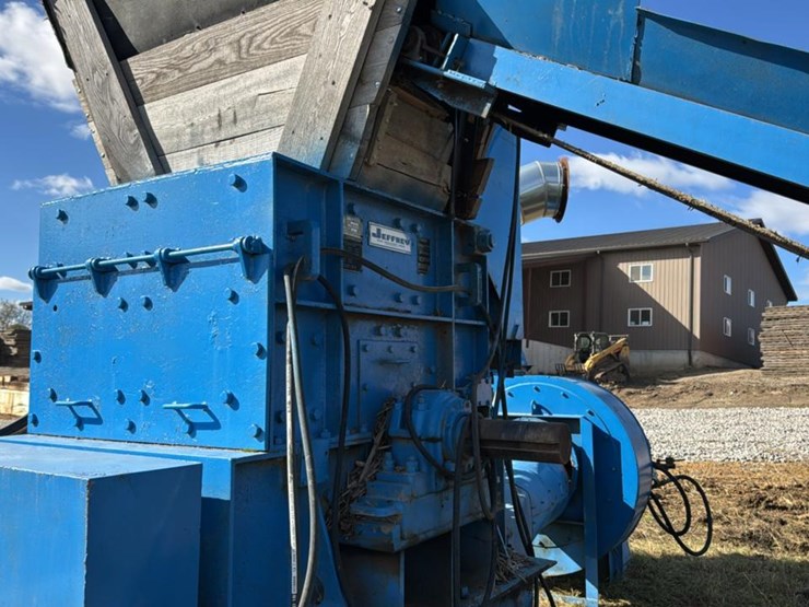 #122-•-jeffrey-hammer-hog-grinder-set-up-image-10