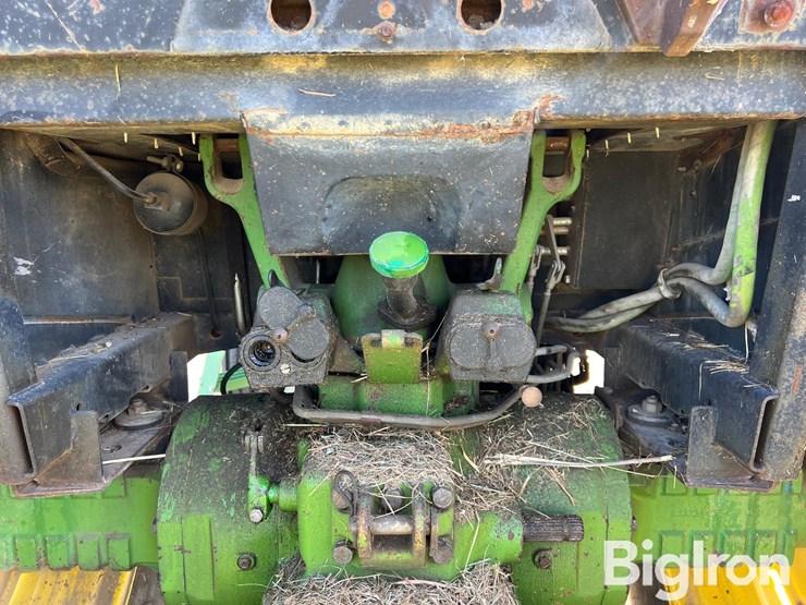1984-john-deere-2950-image-13
