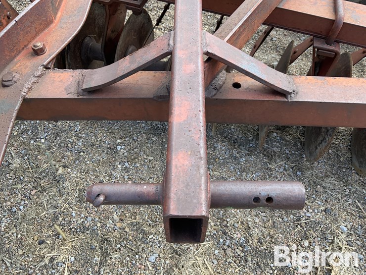 international-370-image-12