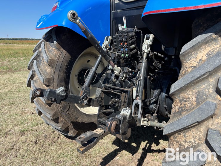 2014-new-holland-t7.210-image-11
