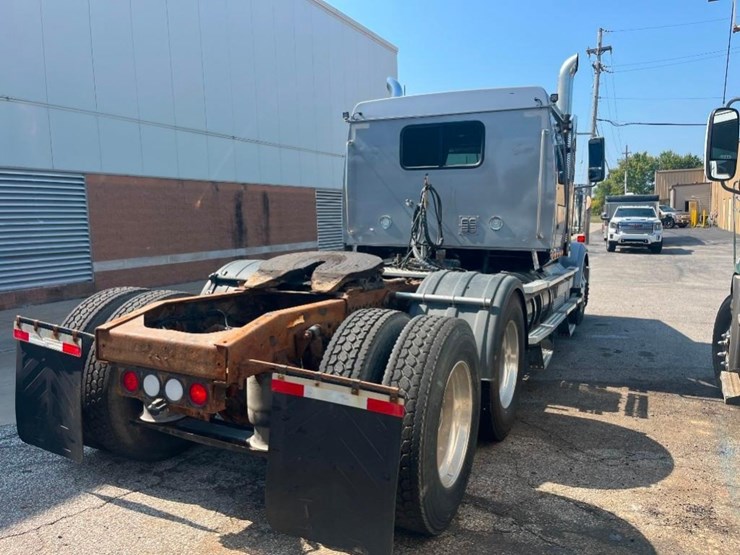 2018-western-star-4900-image-5